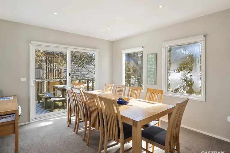 Picture of a dining table that sleeps 10 people